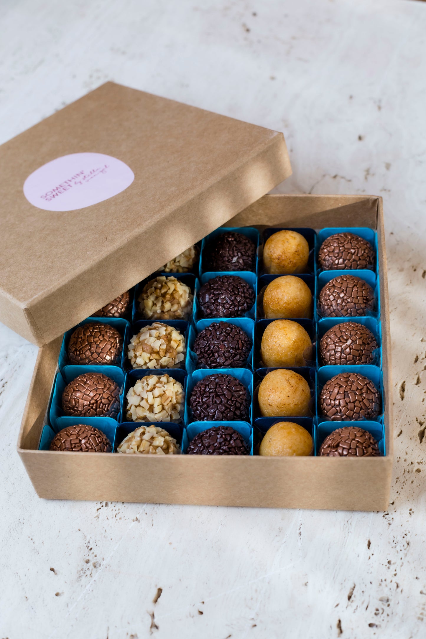 Travel Box ∙ 25 sweets