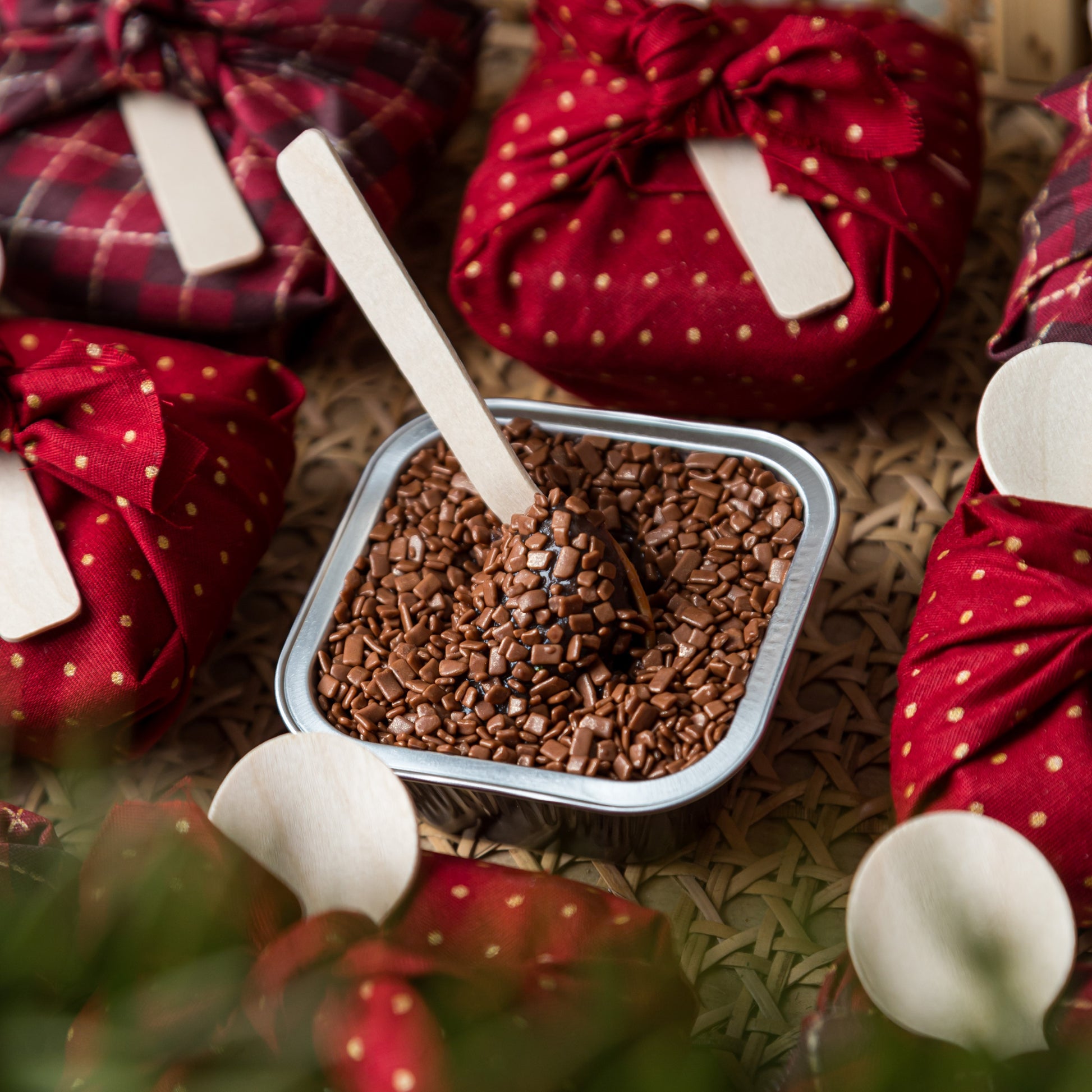 Brigadeiro de Colher - Somethin' Sweet by SVG