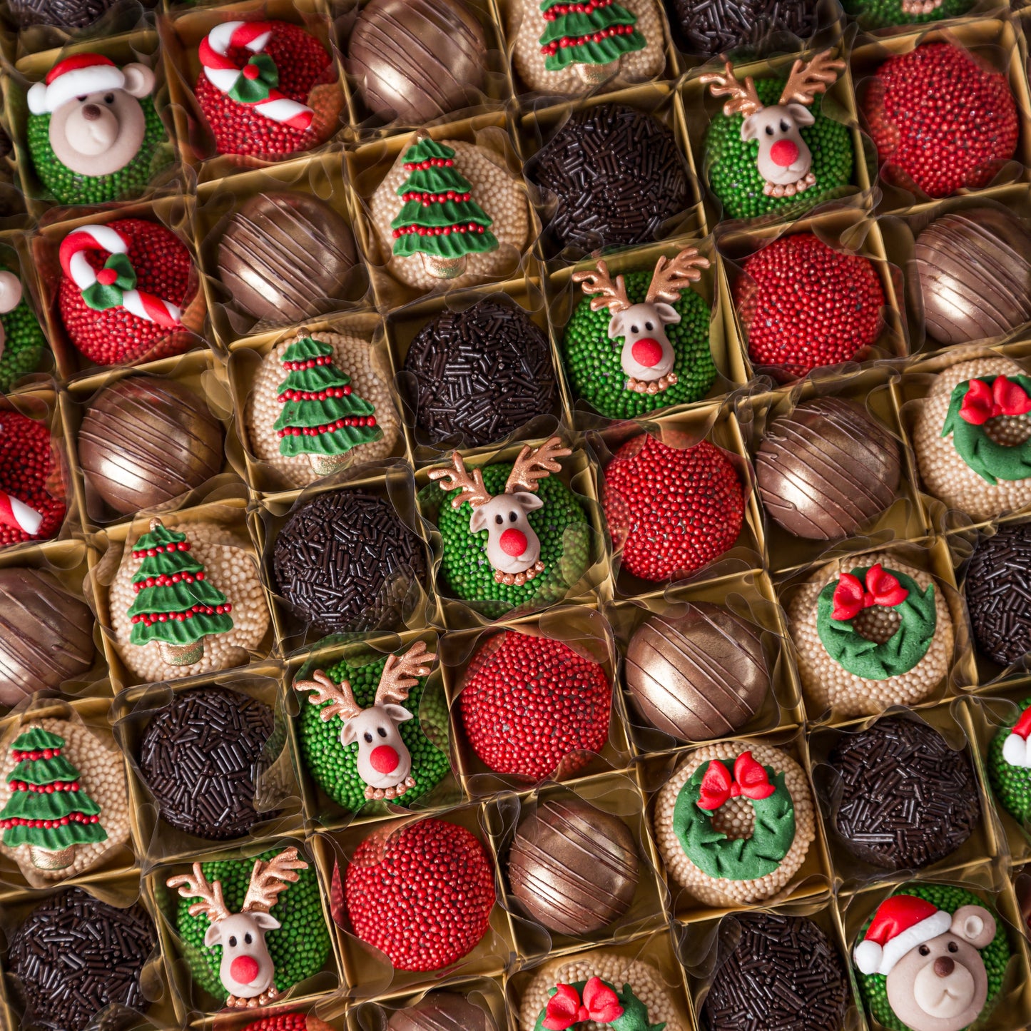 Caixa Viagem Decorada com 100 Doces - Coleção de Natal - Somethin' Sweet by SVG