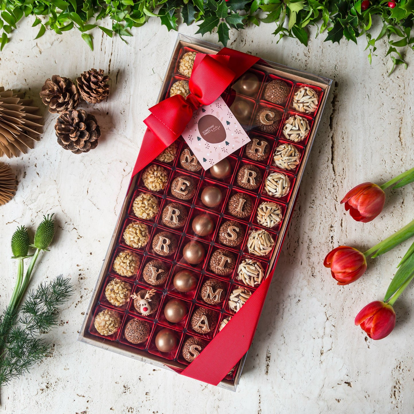 Caixa Presente Decorada com 50 Doces - Coleção de Natal