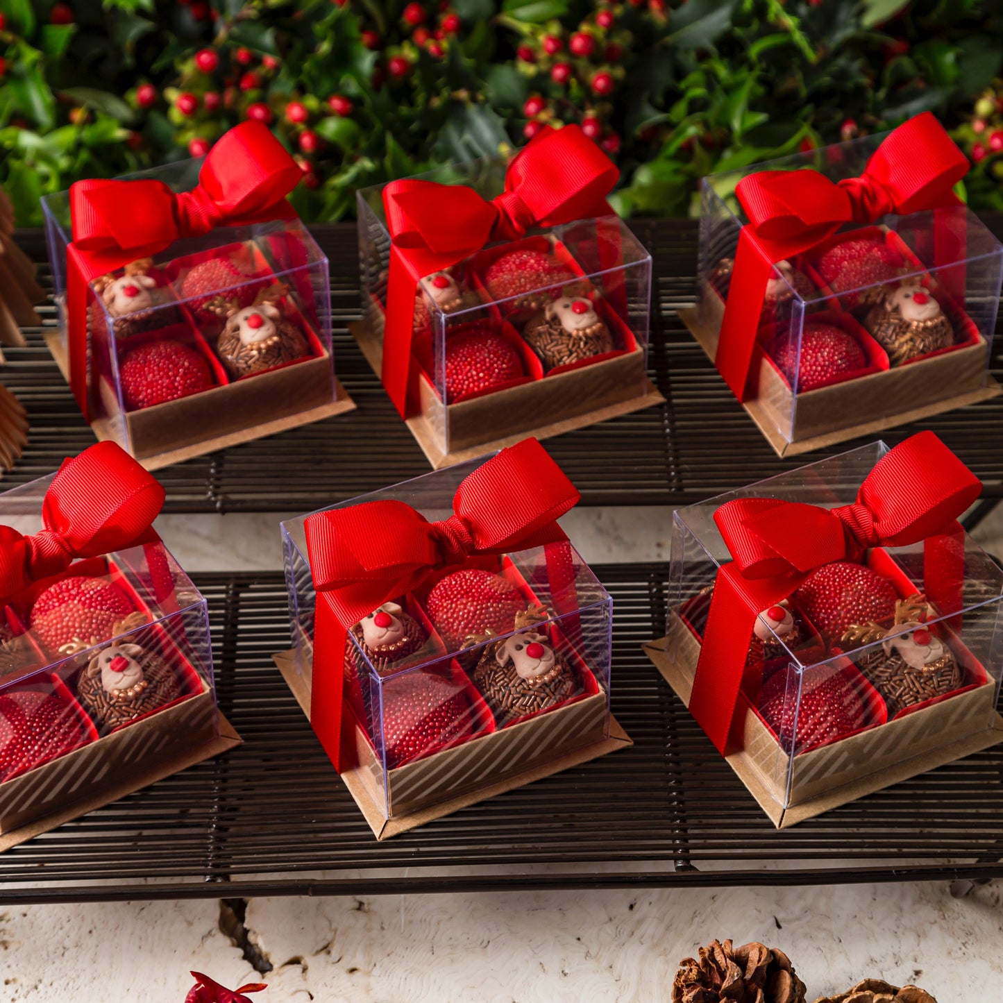Caixa Lembrancinha Decorada com 4 Doces - Coleção de Natal