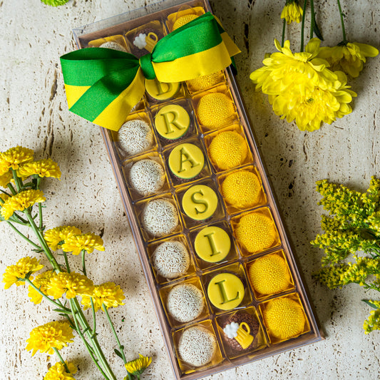 Caixa Presente  Decorada 24 Doces - Coleção Copa - Brasil