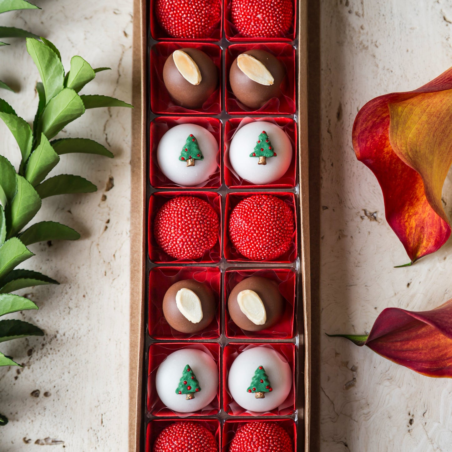 Caixa Presente Decorada com 20 Doces - Coleção de Natal