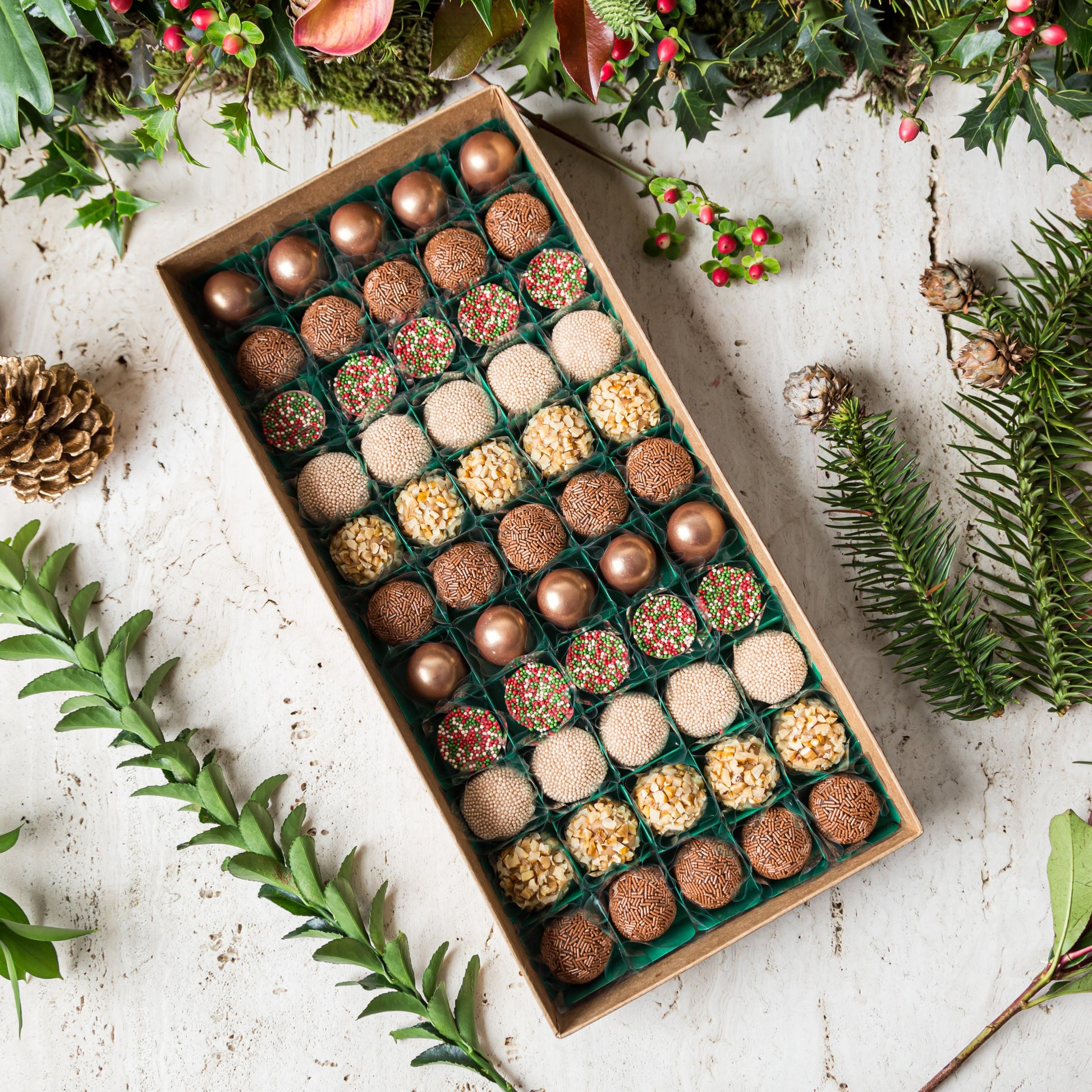 Caixa Viagem  com 55 Doces - Coleção de Natal - Somethin' Sweet by SVG