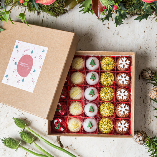 Caixa Viagem Decorada com 25 Doces - Coleção de Natal - Somethin' Sweet by SVG