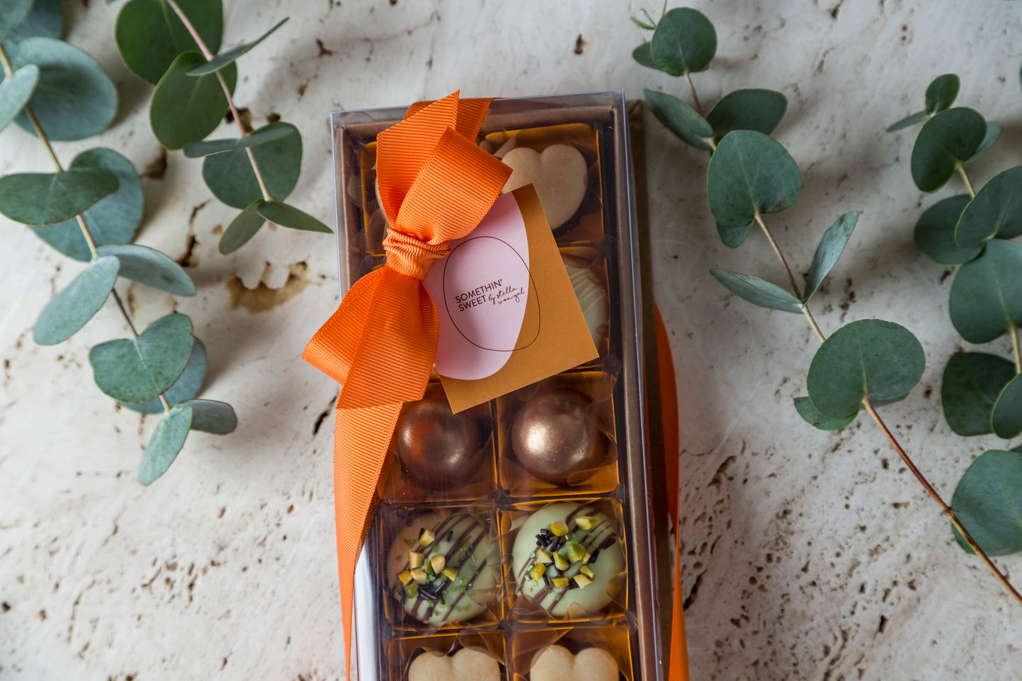 Gift Box ∙ 16 sweets