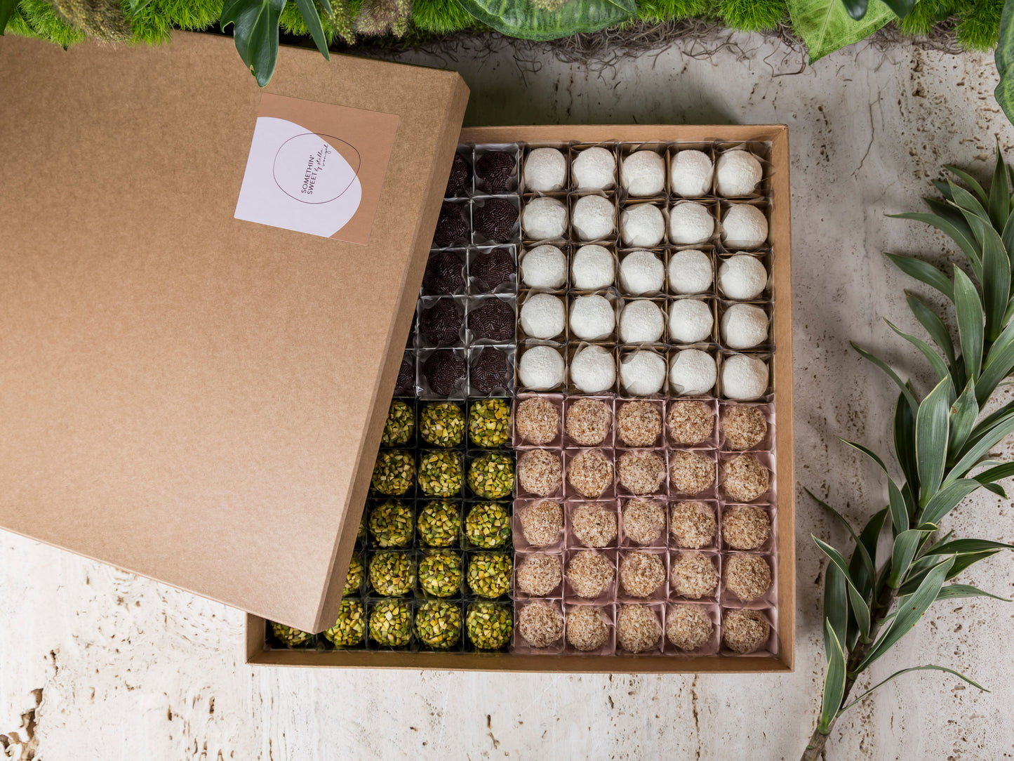 Travel Box ∙ 100 sweets
