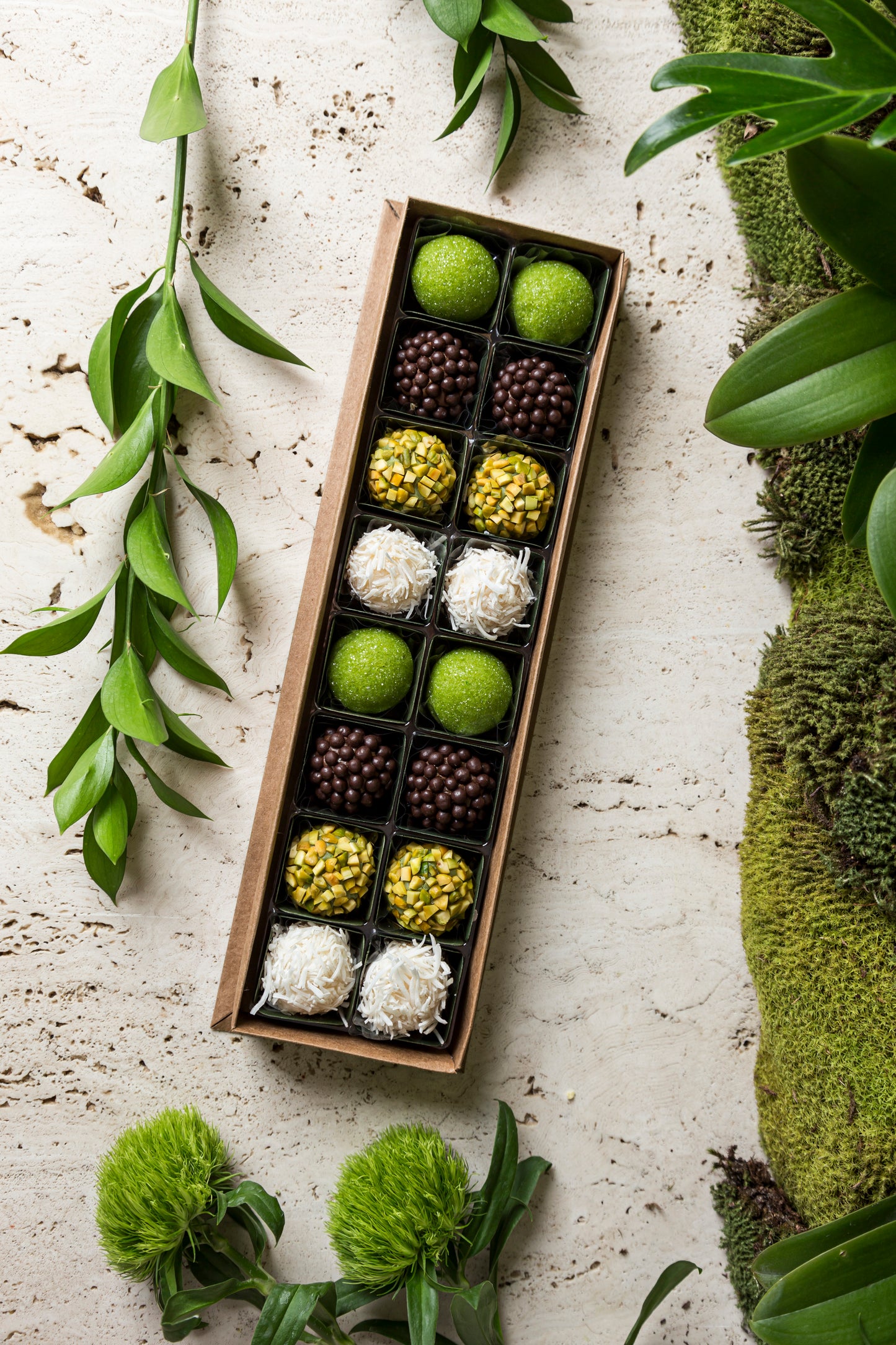 Gift Box ∙ 16 sweets